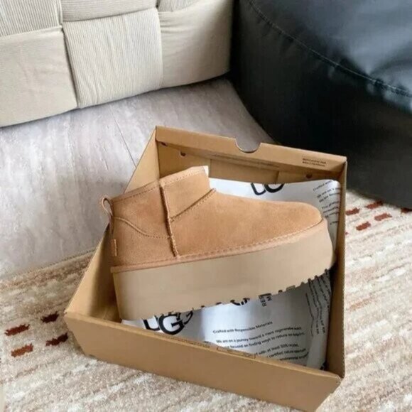 UGG Chestnut Brown Classic Ultra Mini Platform Boot - Picture 2 of 5